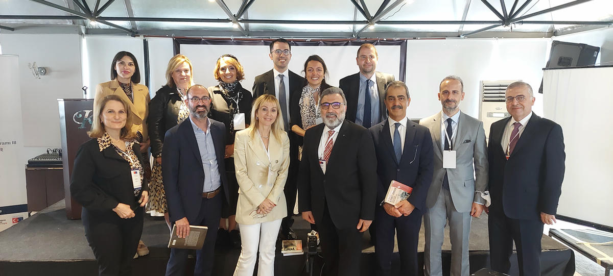 Azınlık Vakıfları İzmir’de buluştu